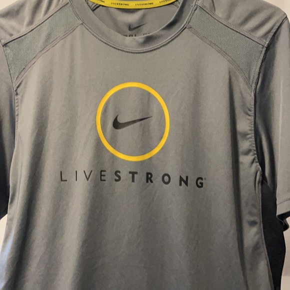 Nike LiveStrong Grey Sz.Sm. - Picture 4 of 14